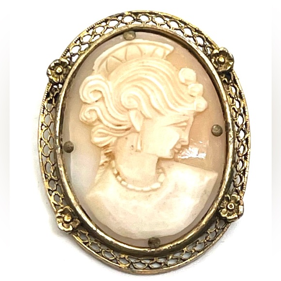 Genuine Cameo Pretty Lady Shell Brooch - Picture 2 of 8